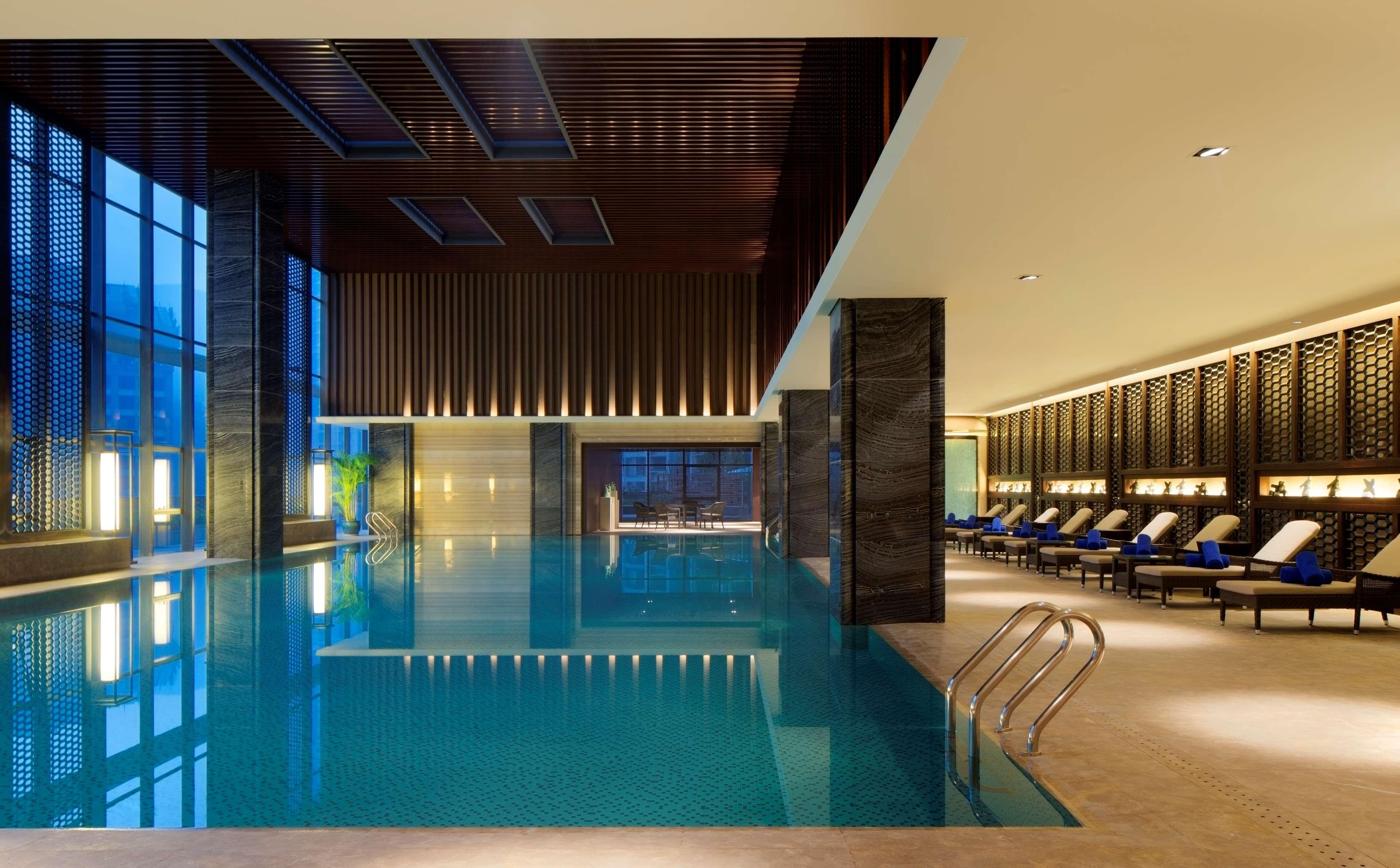 Chongqing Ronghui Grand Hotel מראה חיצוני תמונה