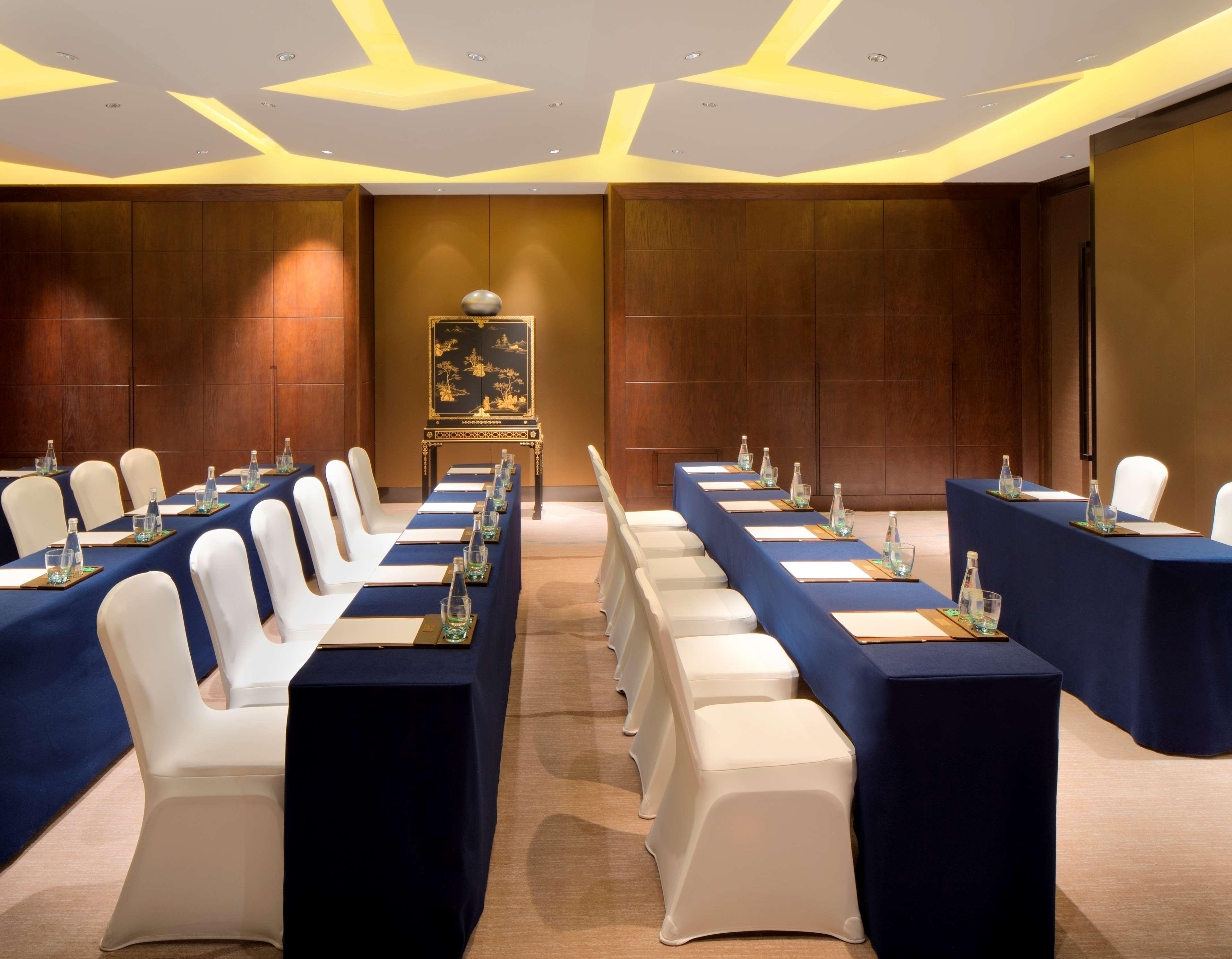 Chongqing Ronghui Grand Hotel מראה חיצוני תמונה
