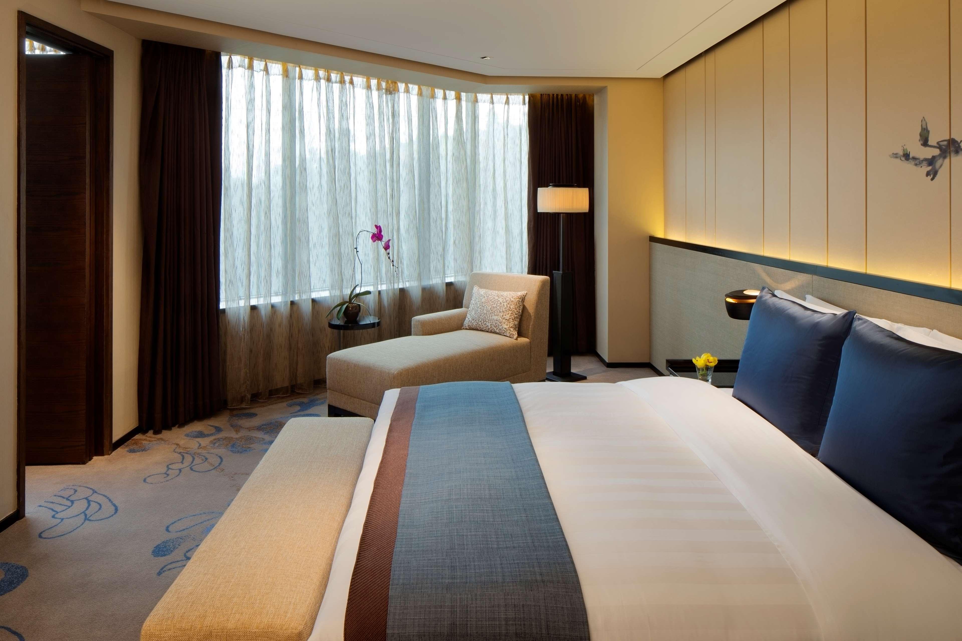 Chongqing Ronghui Grand Hotel מראה חיצוני תמונה