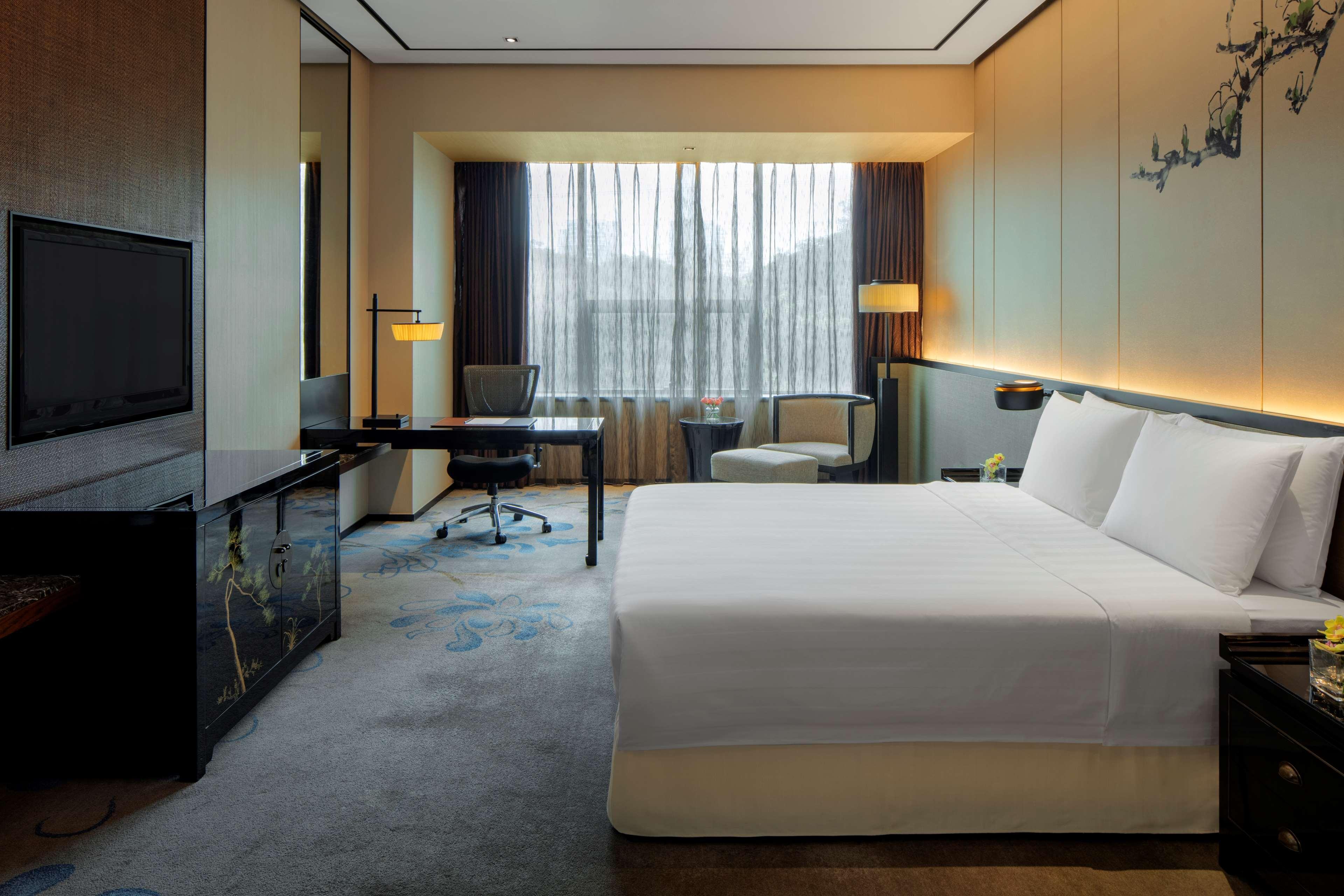 Chongqing Ronghui Grand Hotel מראה חיצוני תמונה