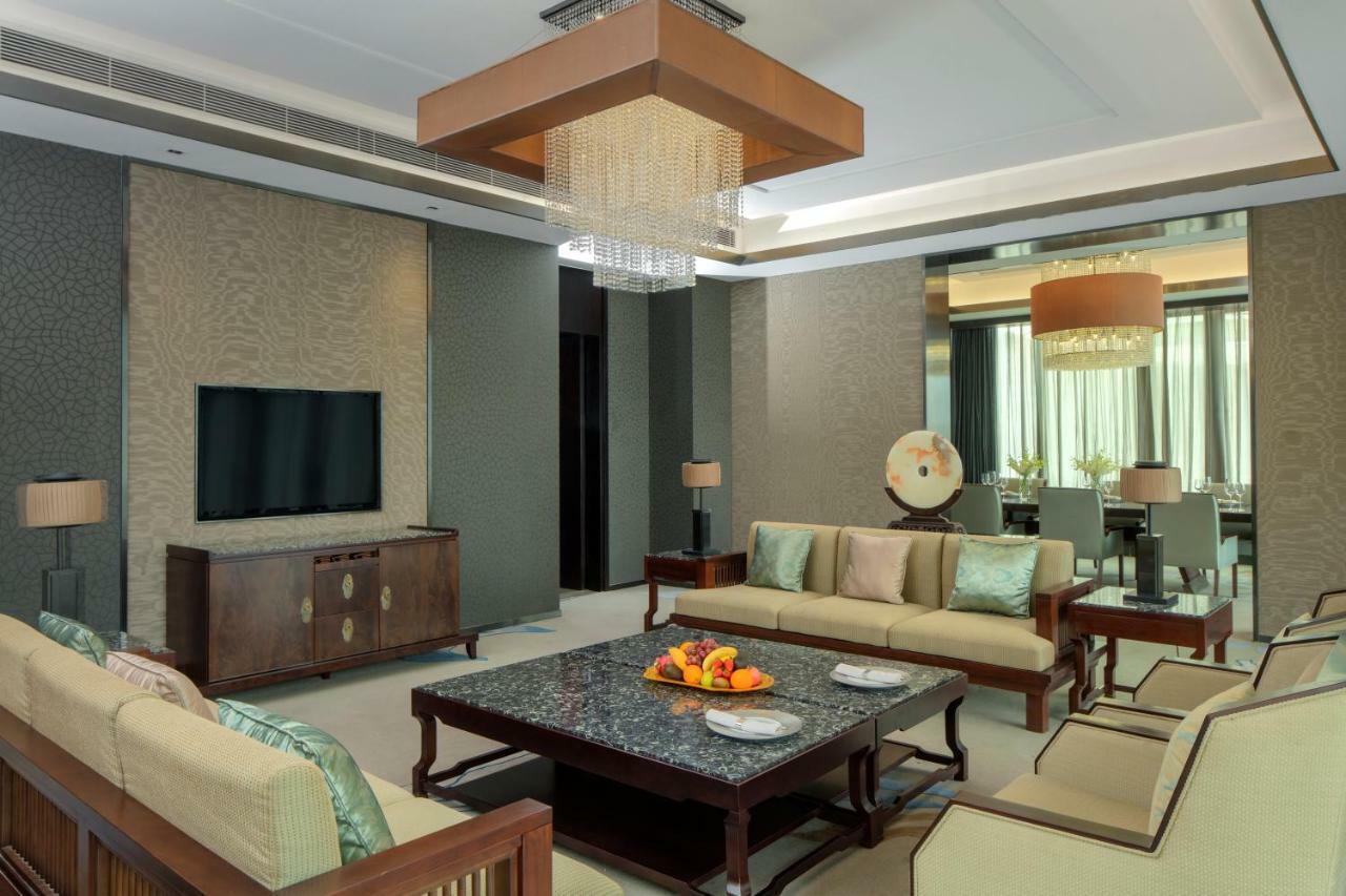 Chongqing Ronghui Grand Hotel מראה חיצוני תמונה