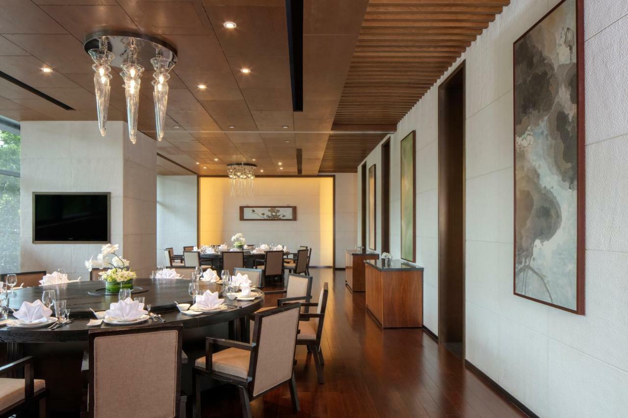 Chongqing Ronghui Grand Hotel מראה חיצוני תמונה
