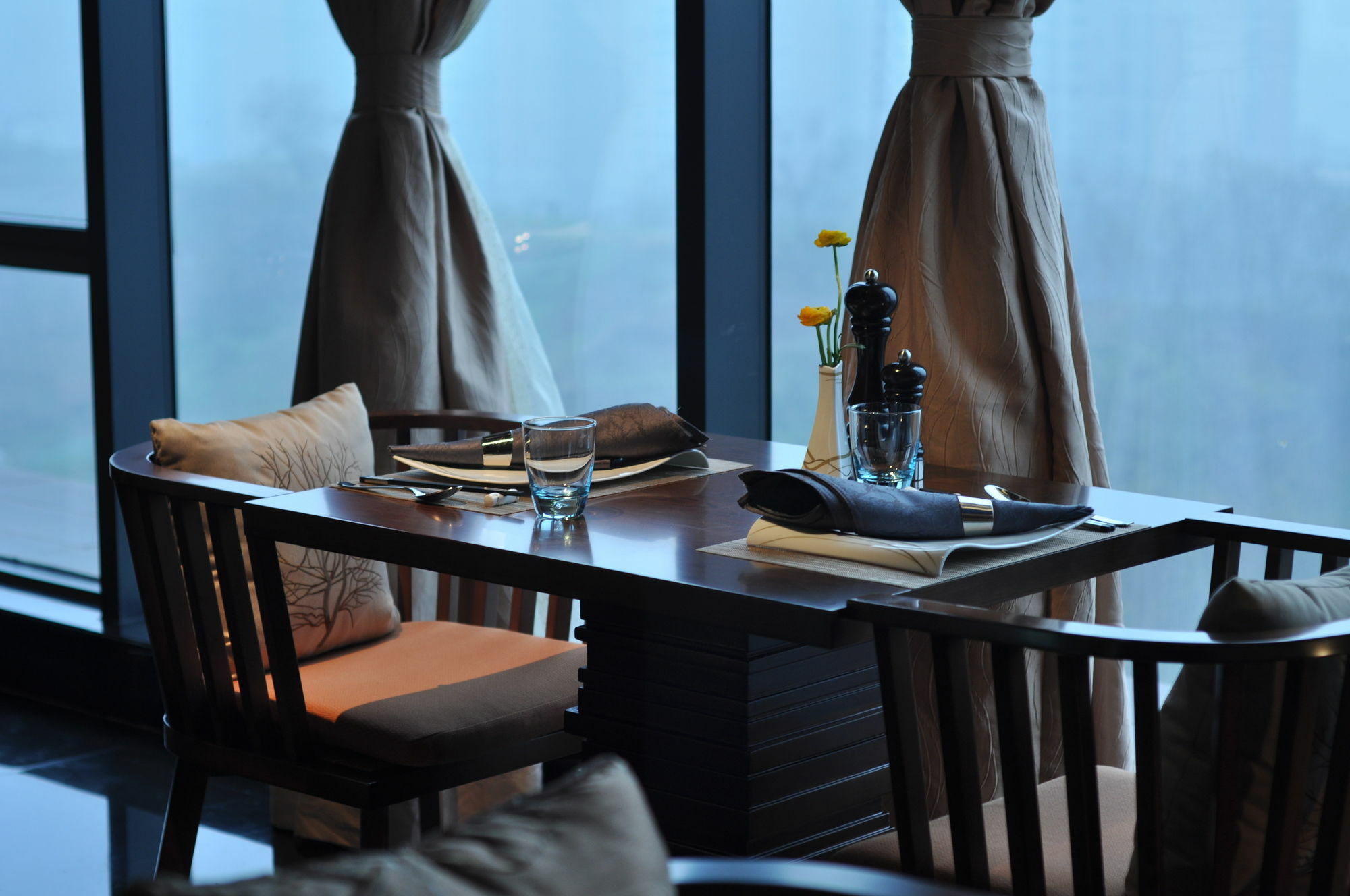 Chongqing Ronghui Grand Hotel מראה חיצוני תמונה
