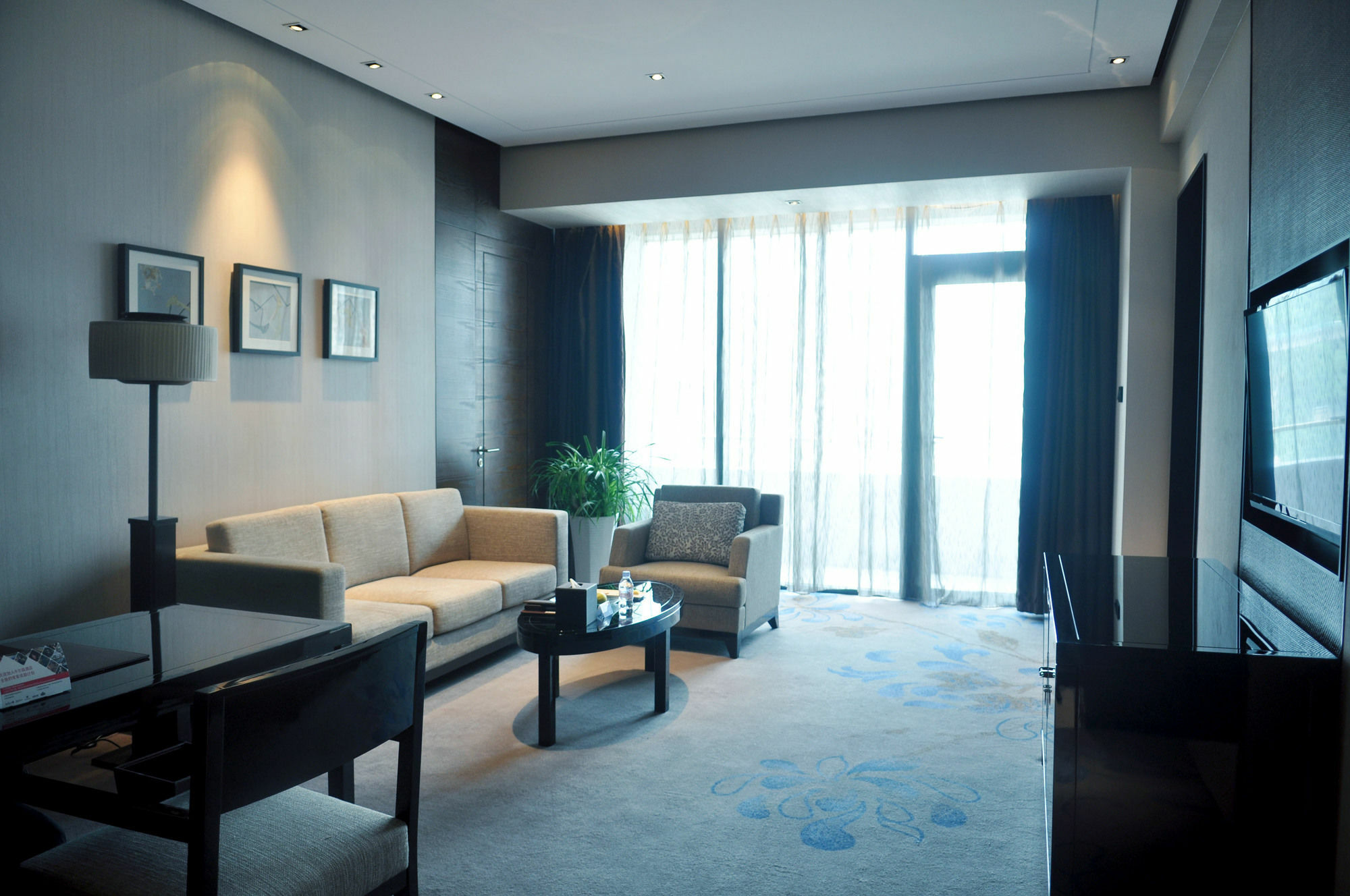 Chongqing Ronghui Grand Hotel מראה חיצוני תמונה