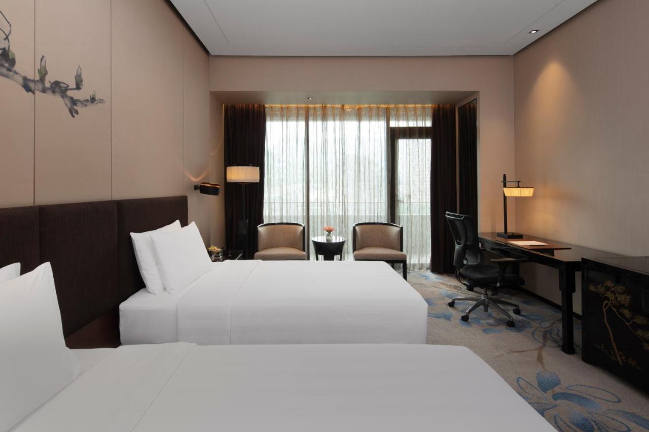 Chongqing Ronghui Grand Hotel מראה חיצוני תמונה