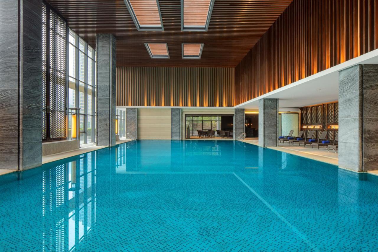 Chongqing Ronghui Grand Hotel מראה חיצוני תמונה